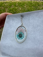 Load image into Gallery viewer, Pink &amp; Teal Floral Circle Necklace
