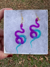 Load image into Gallery viewer, Purple &amp; Blue Snake Earrings

