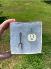 Load image into Gallery viewer, Fork &amp; Socket Earrings
