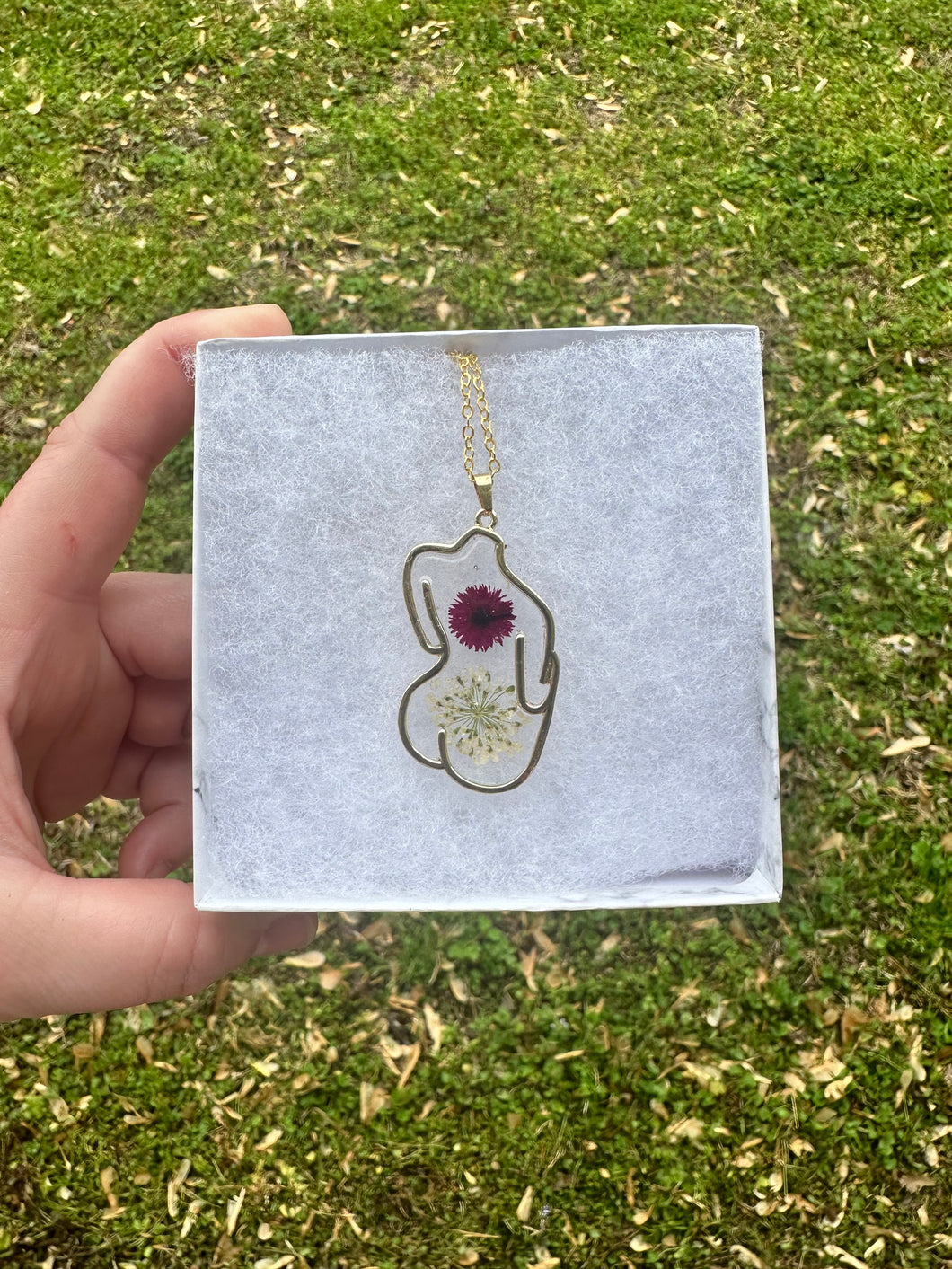 Burgundy & White Floral Body Necklace