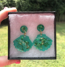 Load image into Gallery viewer, Teal &amp; Gold Shell Earrings
